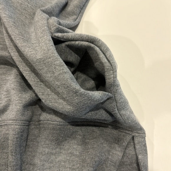 Ideology Gray Short-Sleeve Hoodie Size Large - Picture 3 of 5